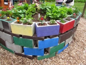 Painted-cinder-block-garden