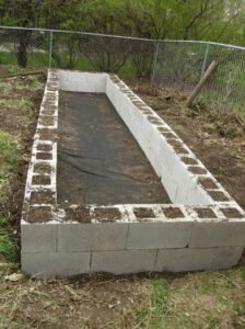 cinderblock-bed-ready-to-plant
